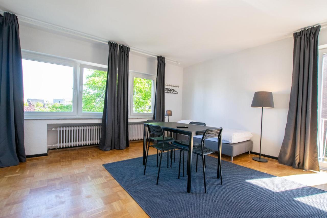Raj Living - 1 , 3 And 4 Room Apartments - 20 Min Messe Dus & Airport Dus เมียร์บุช ภายนอก รูปภาพ