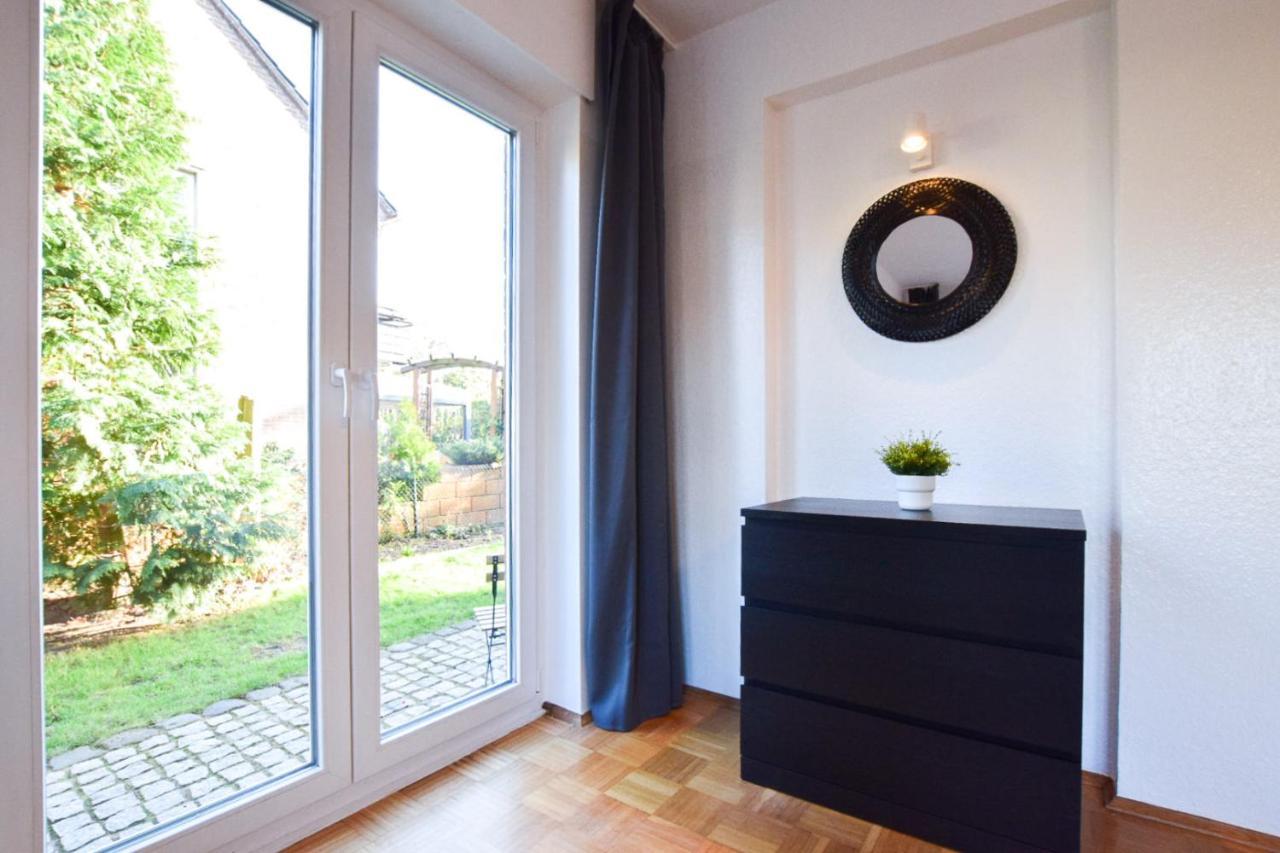Raj Living - 1 , 3 And 4 Room Apartments - 20 Min Messe Dus & Airport Dus เมียร์บุช ภายนอก รูปภาพ