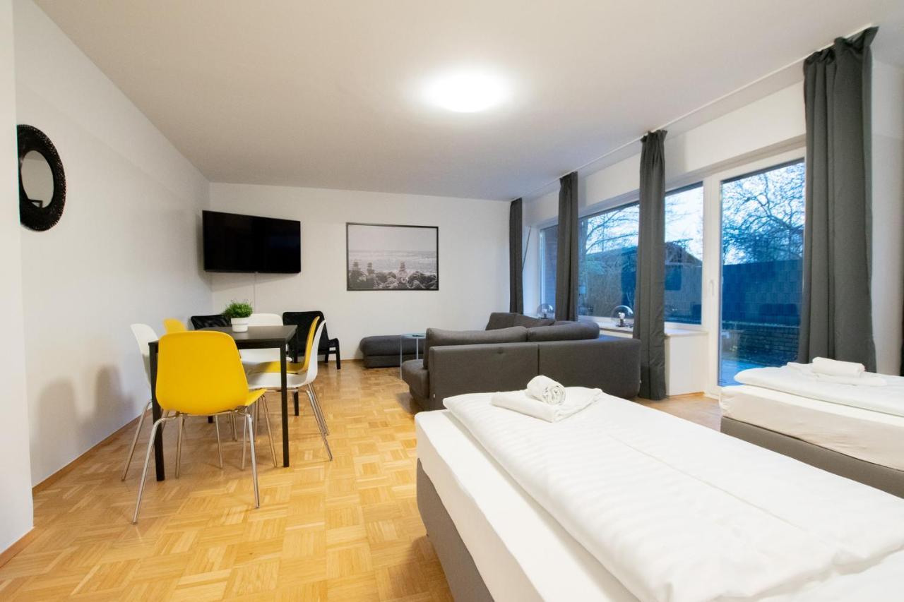 Raj Living - 1 , 3 And 4 Room Apartments - 20 Min Messe Dus & Airport Dus เมียร์บุช ภายนอก รูปภาพ