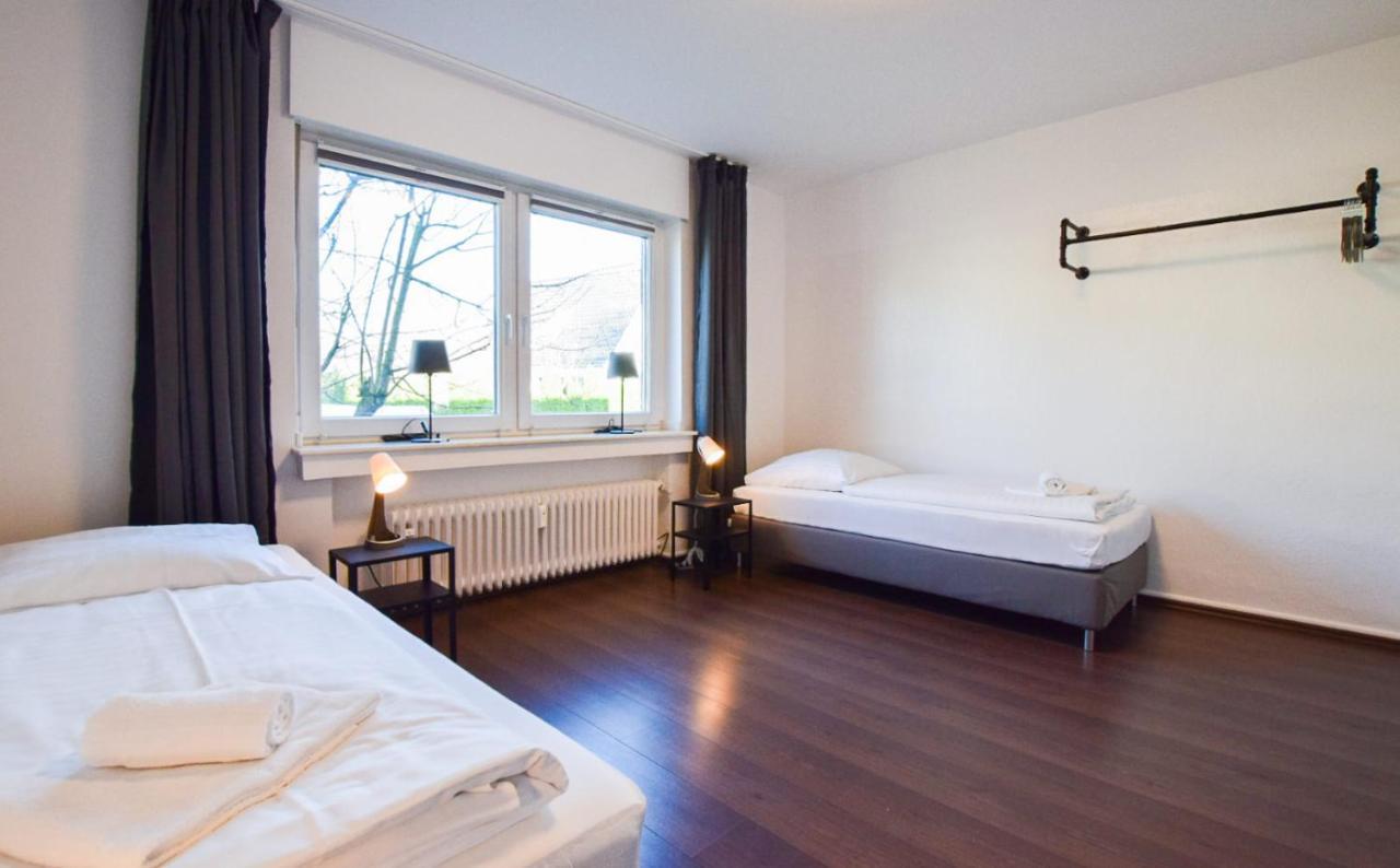 Raj Living - 1 , 3 And 4 Room Apartments - 20 Min Messe Dus & Airport Dus เมียร์บุช ภายนอก รูปภาพ