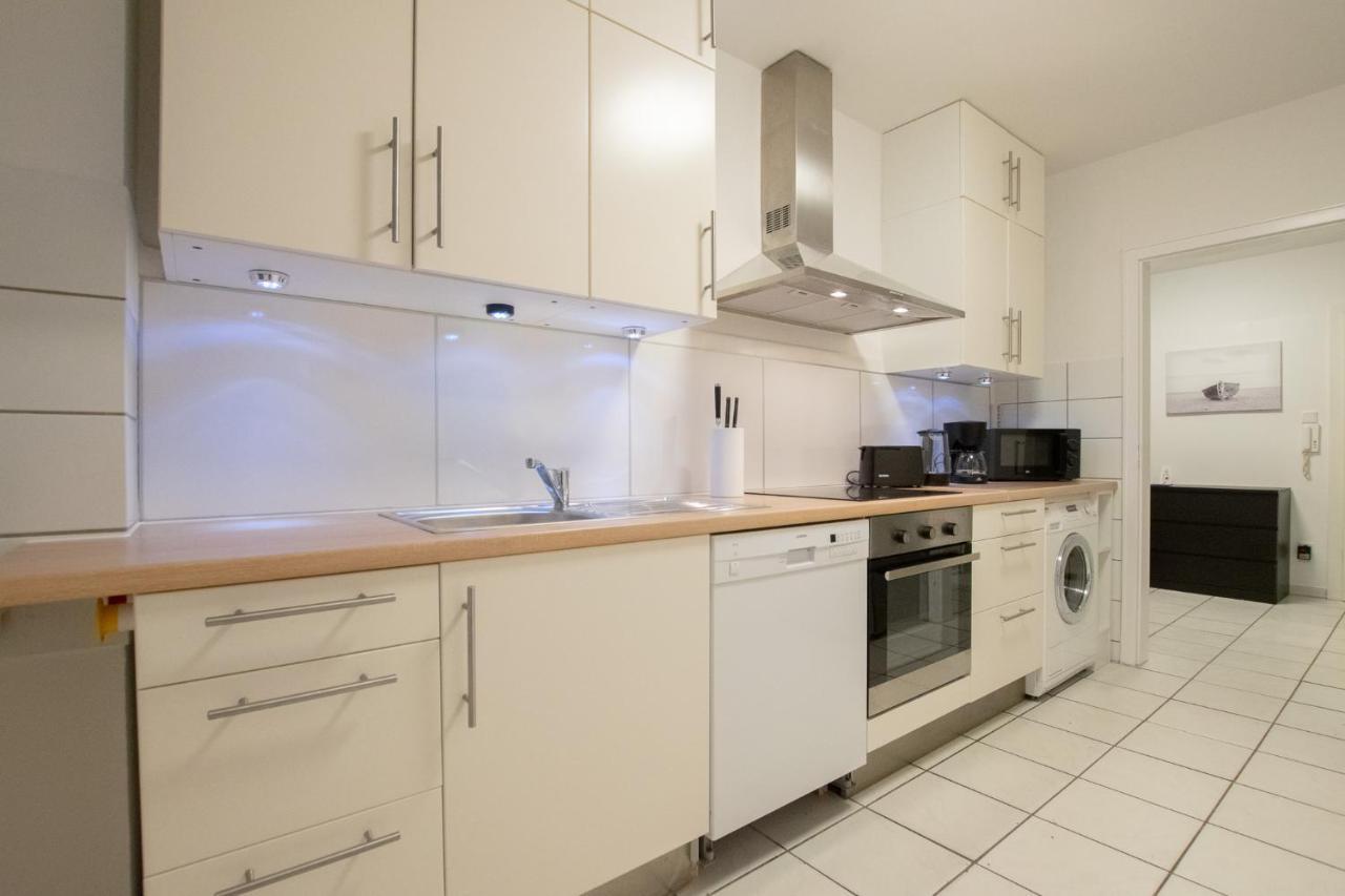 Raj Living - 1 , 3 And 4 Room Apartments - 20 Min Messe Dus & Airport Dus เมียร์บุช ภายนอก รูปภาพ