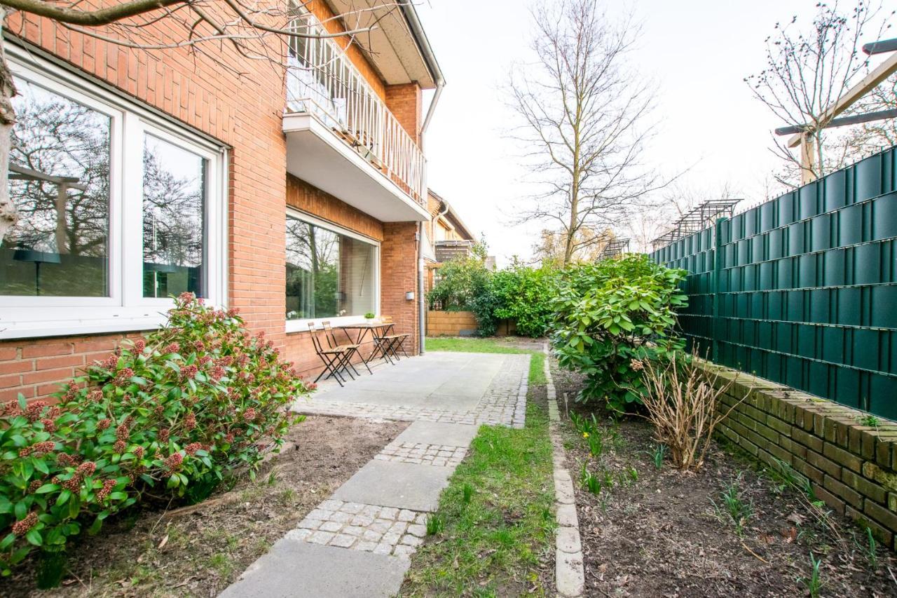 Raj Living - 1 , 3 And 4 Room Apartments - 20 Min Messe Dus & Airport Dus เมียร์บุช ภายนอก รูปภาพ