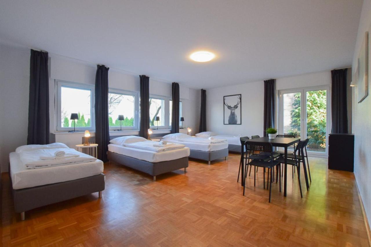 Raj Living - 1 , 3 And 4 Room Apartments - 20 Min Messe Dus & Airport Dus เมียร์บุช ภายนอก รูปภาพ
