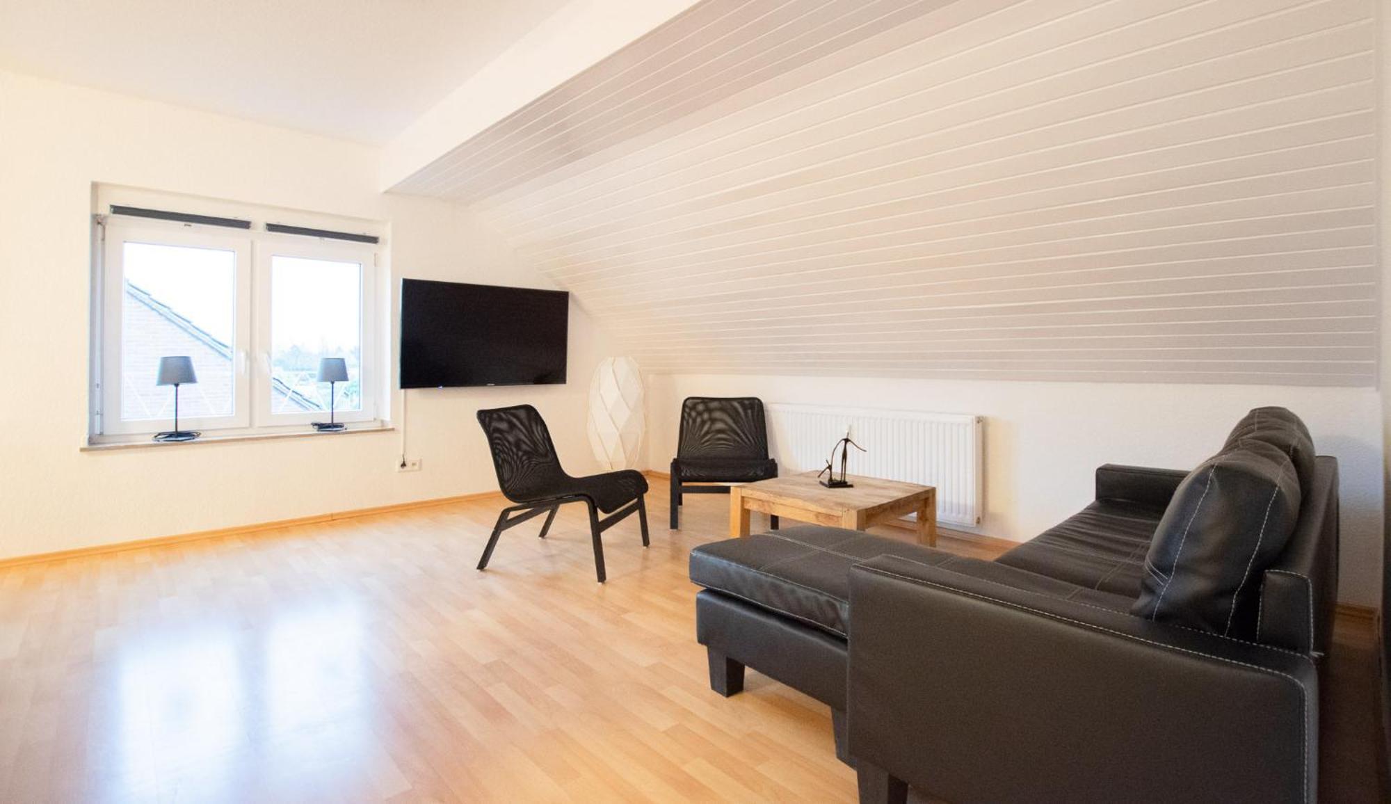 Raj Living - 1 , 3 And 4 Room Apartments - 20 Min Messe Dus & Airport Dus เมียร์บุช ภายนอก รูปภาพ